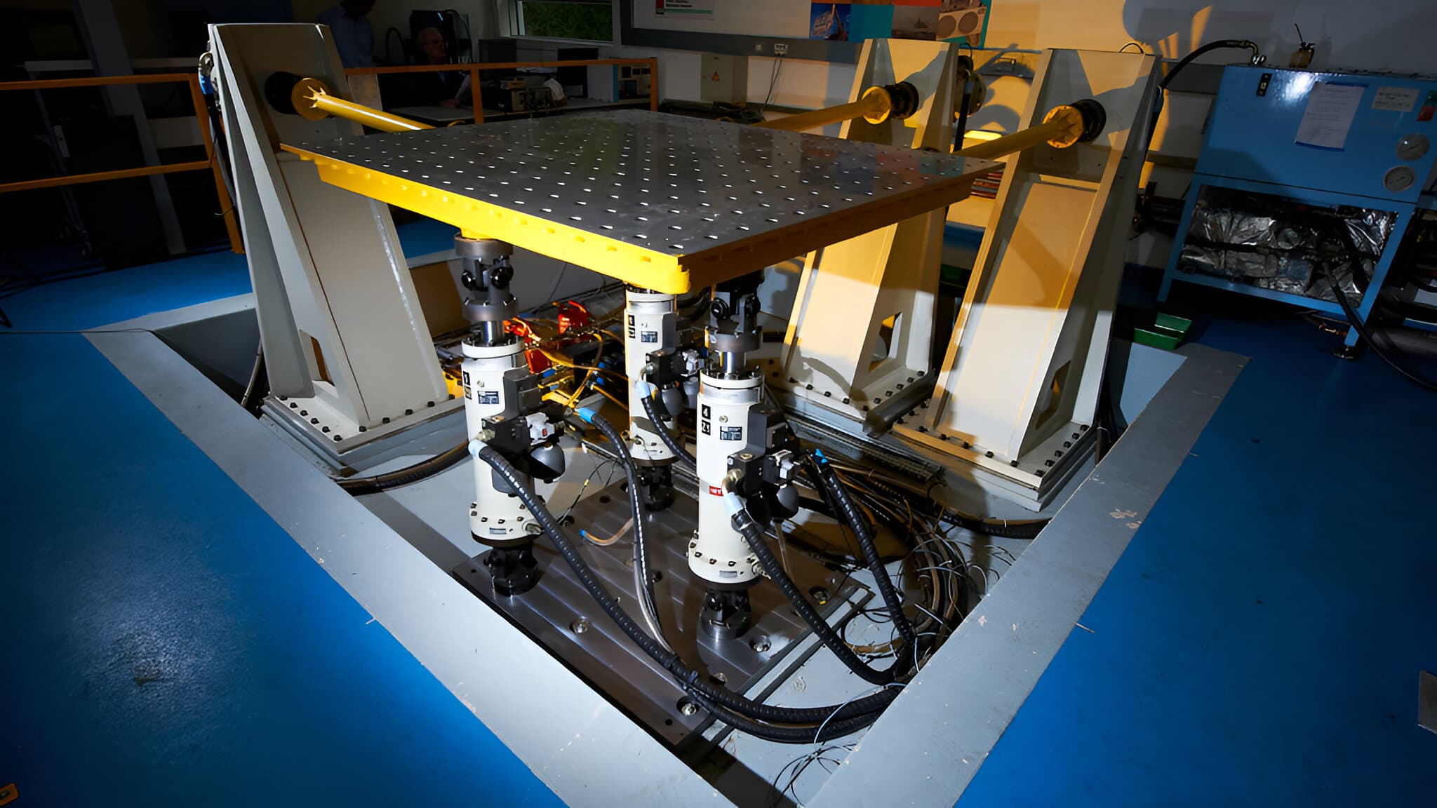 Construction Machinery & Precast Molding Experts